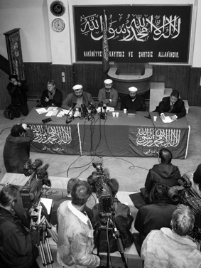 Pressekonferenz des Klner "Kalifatstaats"